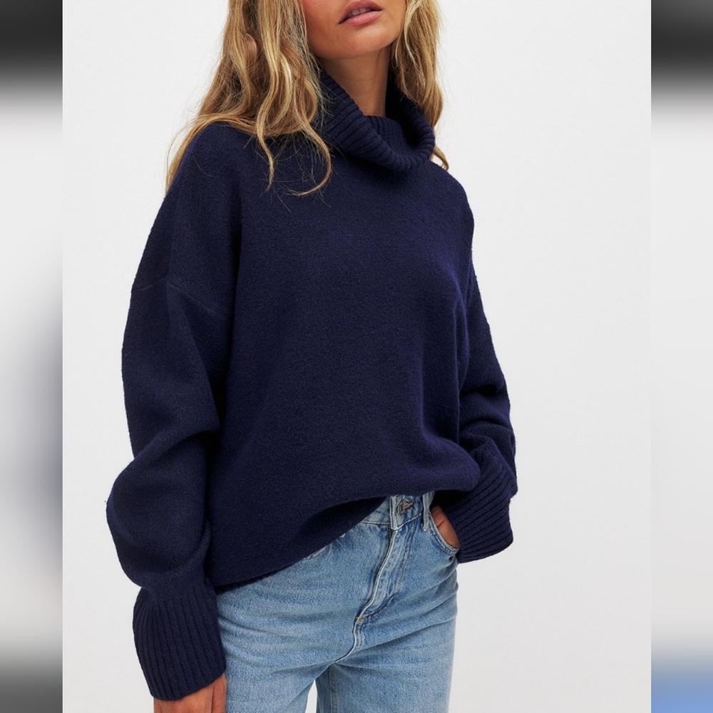 Banana Republic Brushed Cashmere Boxy Oversized Turtleneck Sweater